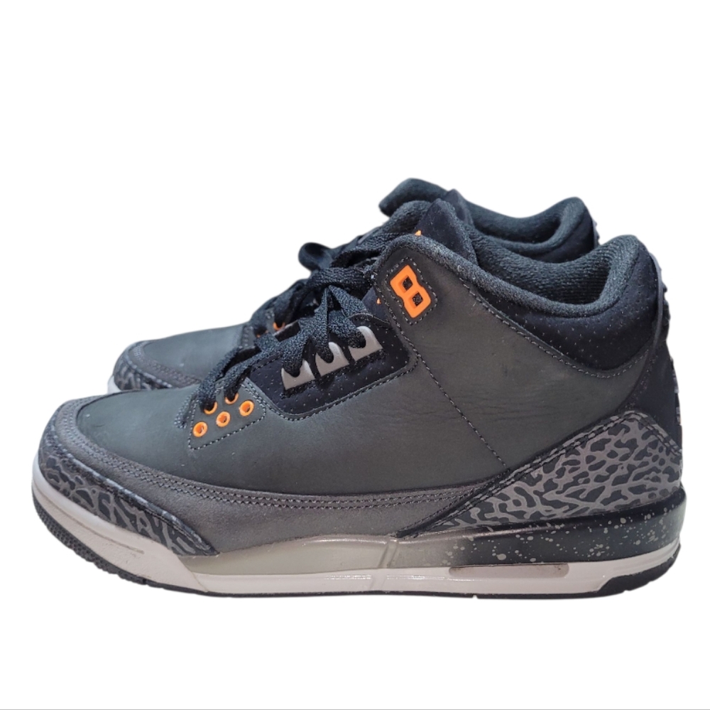 Air Jordan 3 Fear Pack Retro Total Orange Gray Grade School Youth Size 7Y